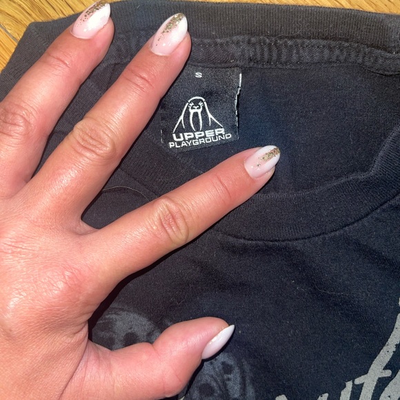 Upper playground, vintage tee, size S - Picture 3 of 3